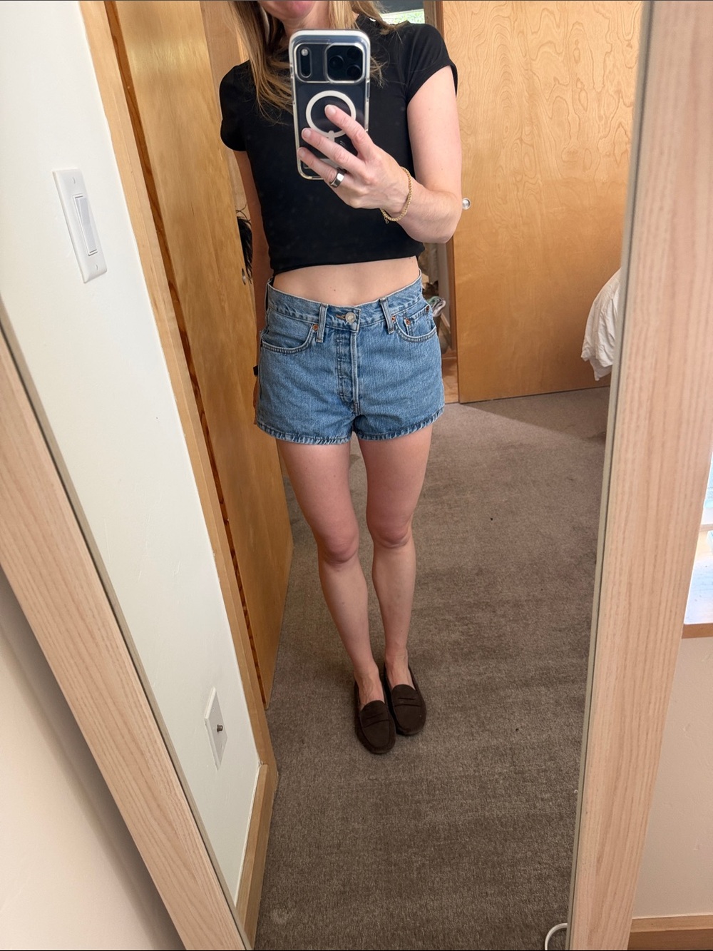 Re/Done Vintage-Inspired High-Rise Denim Shorts in Blue